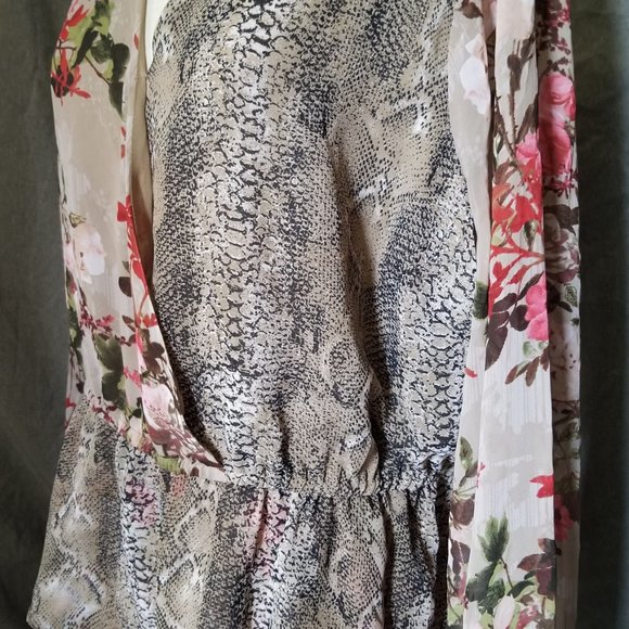 INC Faux Wrap Printed Top 1X - Picture 4 of 5